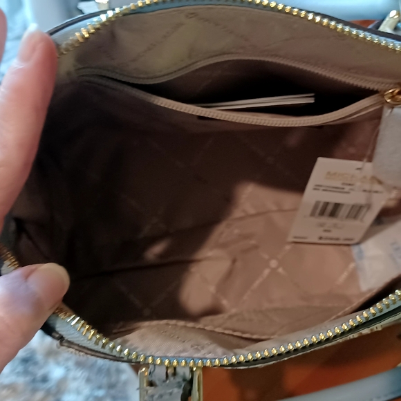 FIRM...New AUTHENTIC NWT MICHAEL KORS CIARA PALE BLU MLT MED MESSENGER PURSE - Picture 8 of 9